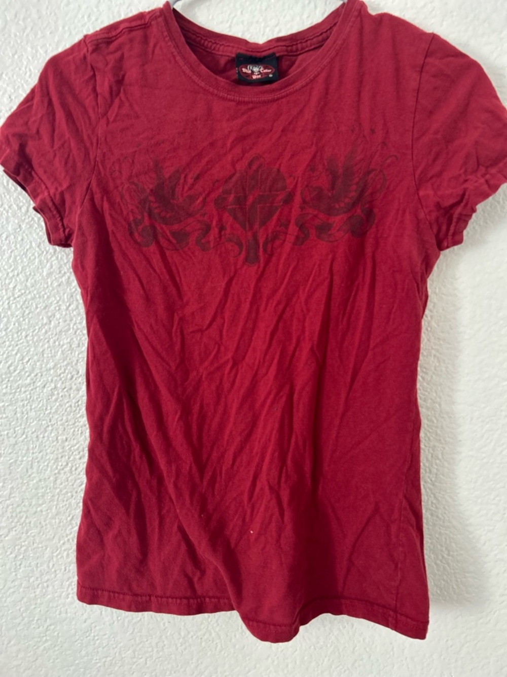 Women's Red Graphic Crewneck Tee - Unbranded